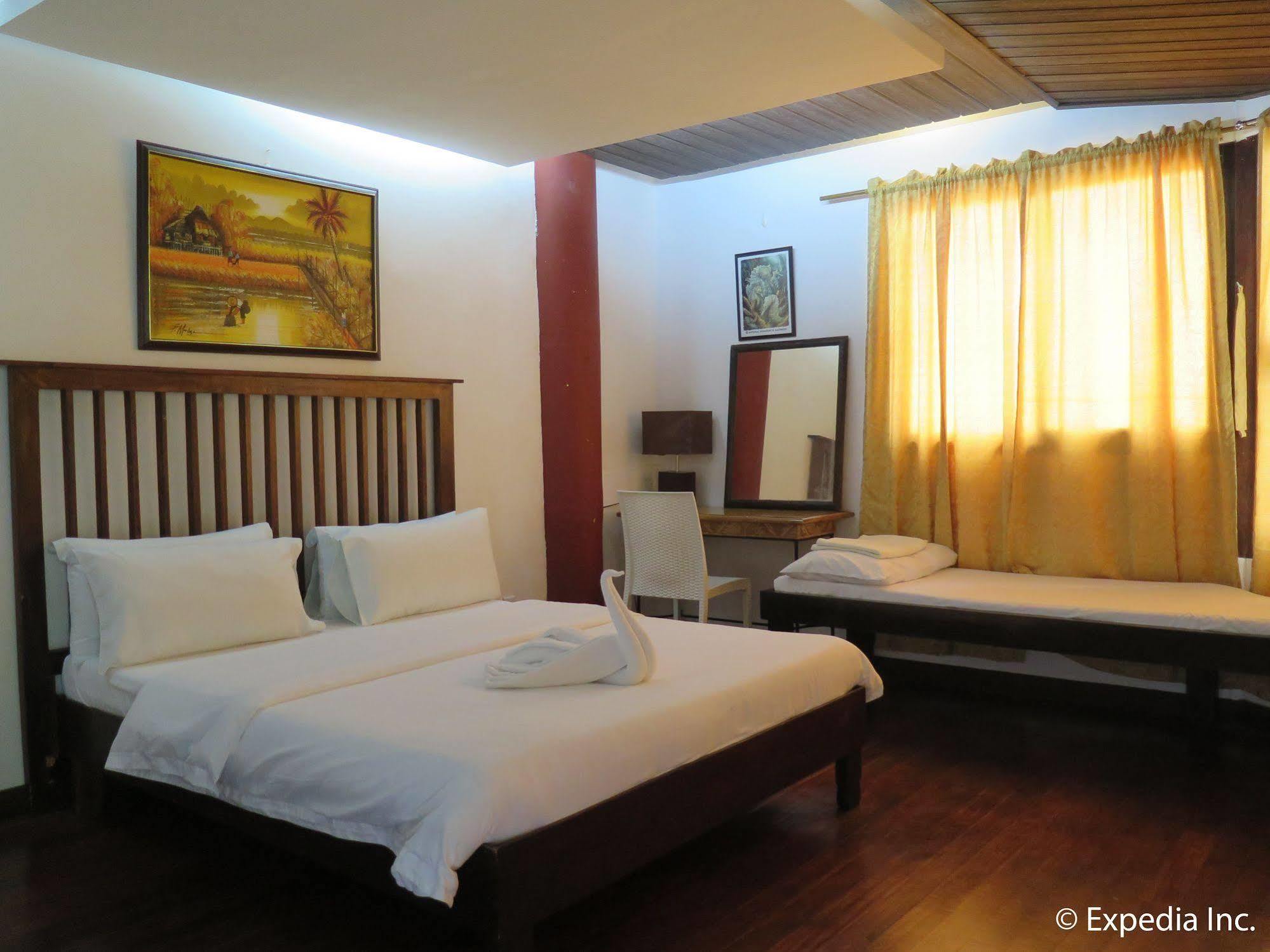 Planet Dive Hotel Mabini  Exterior photo